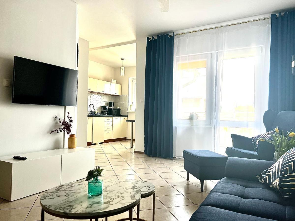 Apartament Opal - Ul. Grunwaldzka Przy Plazy ポビエロボ エクステリア 写真