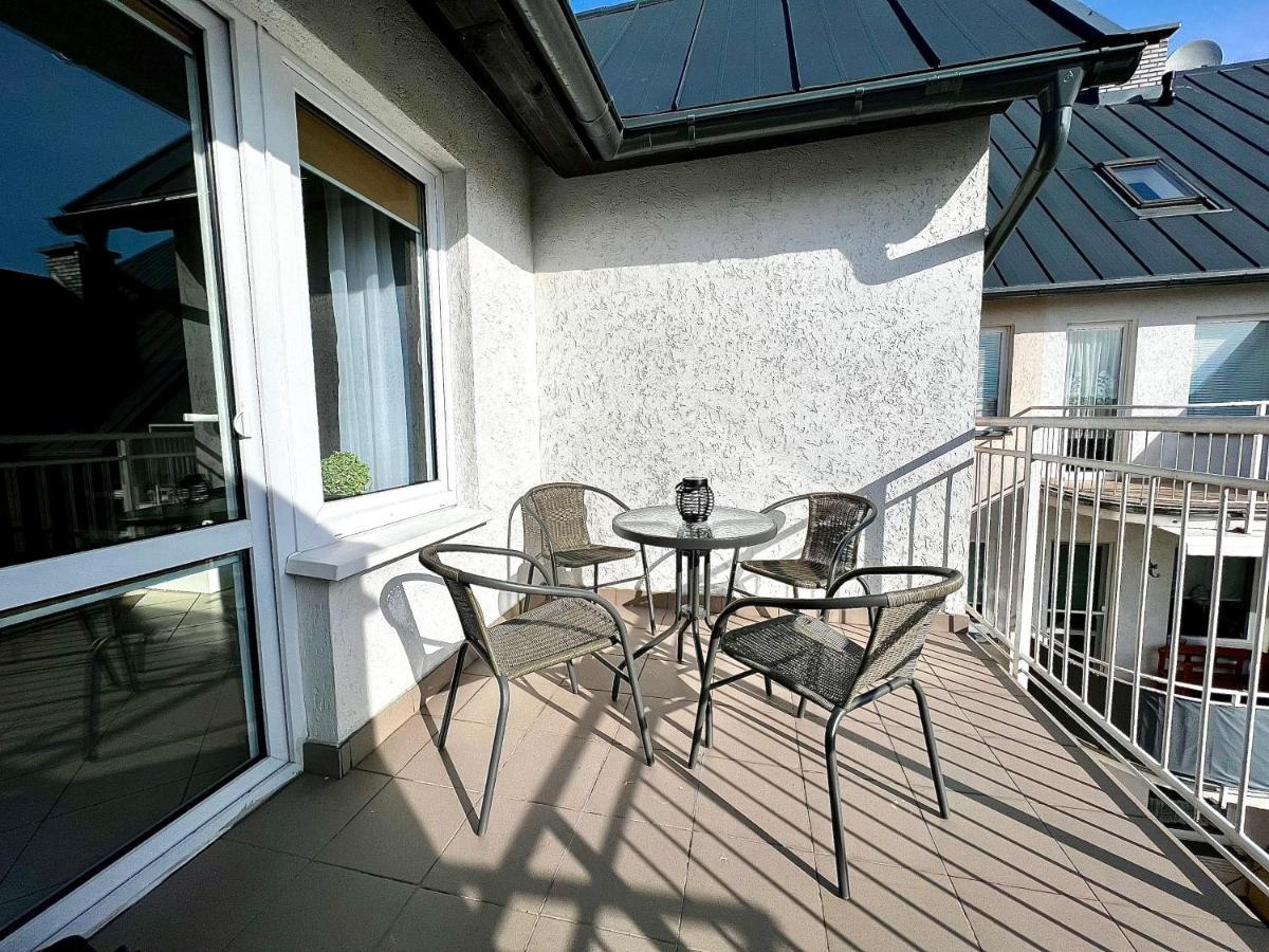 Apartament Opal - Ul. Grunwaldzka Przy Plazy ポビエロボ エクステリア 写真