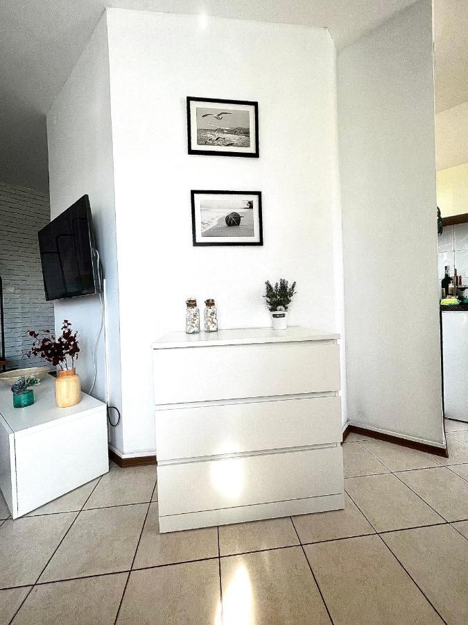 Apartament Opal - Ul. Grunwaldzka Przy Plazy ポビエロボ エクステリア 写真