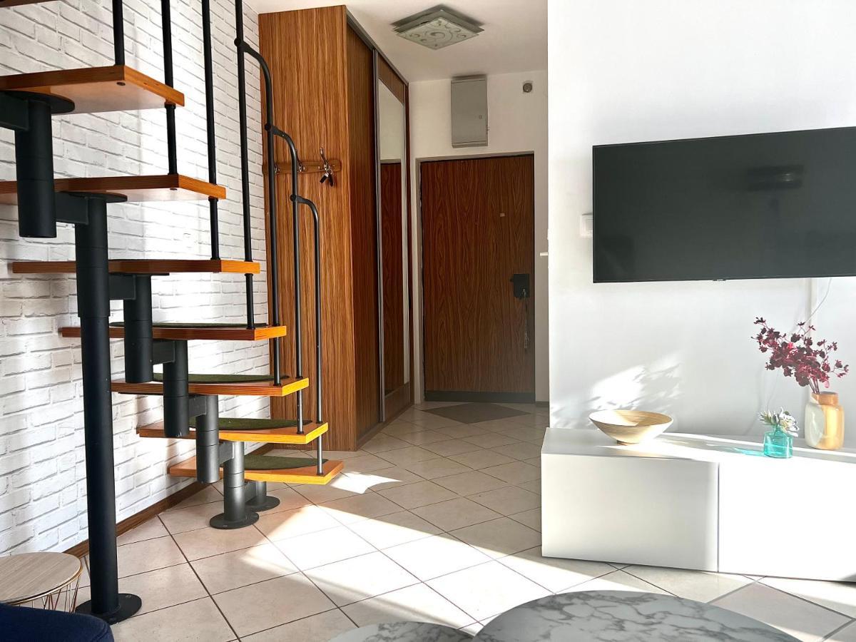 Apartament Opal - Ul. Grunwaldzka Przy Plazy ポビエロボ エクステリア 写真
