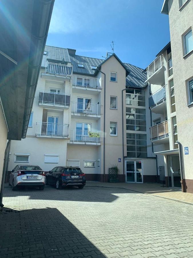 Apartament Opal - Ul. Grunwaldzka Przy Plazy ポビエロボ エクステリア 写真